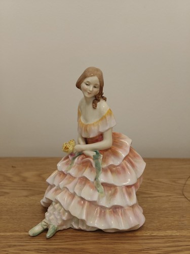 Rare royal doulton gwendolyn - royal,