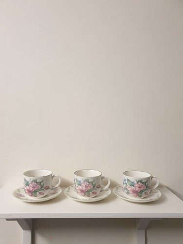 Vintage royal doulton - vintage, x