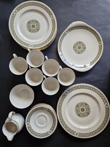 Royal doulton china - royal,